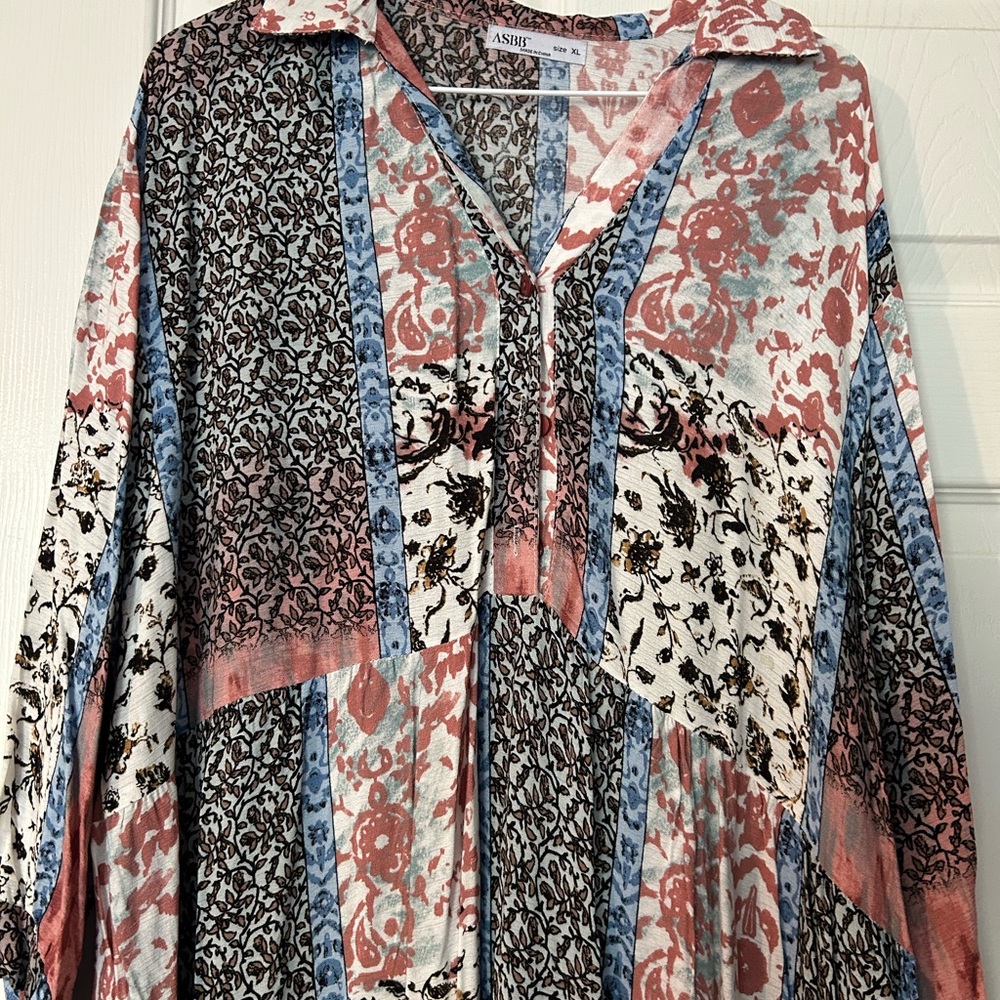 Ashro Women's Multicolor Patterned Top - image 1